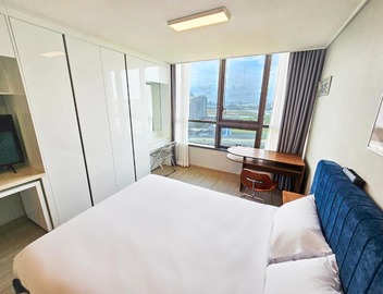 UH FLAT The SONGDO 4
