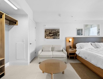 Ultimate Elegance Studio with Panoramic City Views 3