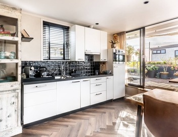 Unieke en Moderne Water Villa in de Buurt van Schiphol en Amsterdam 3