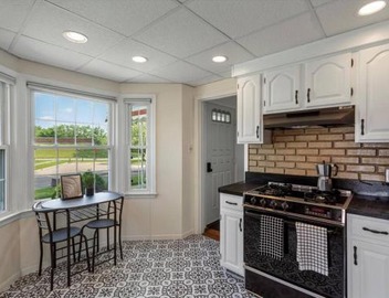 Unique & Cozy Hideaway! 5