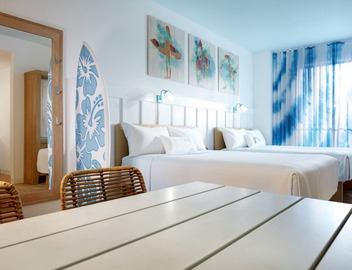 Universal's Endless Summer Resort - Surfside Inn and Suites 4