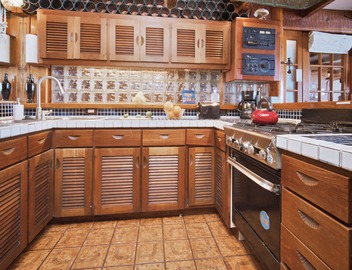 Upper Unit Beach House Built like a Custom Sailing Vessel! 4