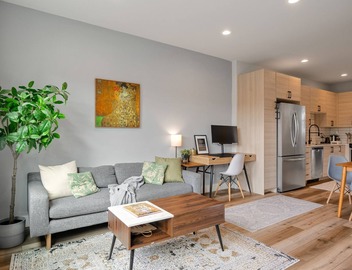 Upscale 2BR Mt. Rainier Rooftop Stadium Nearby 3