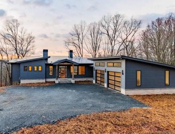 Upscale Masterpiece - Mountain Views with Hot Tub 2