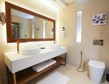 V Boutique Hotel 3