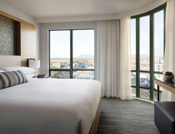 Vancouver Airport Marriott 5
