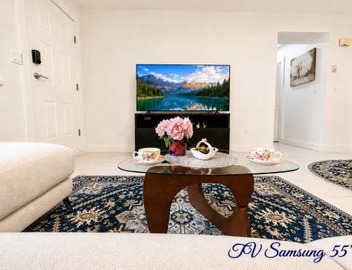 Vancouver Nest Cozy Private 2BR Retreat and Extra Room - Sleeps 6 2