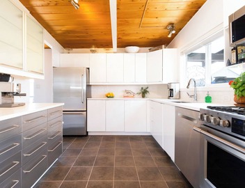 Vancouvers Largest Float Home | Ocean & City Views 3
