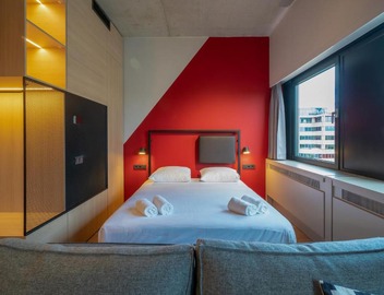 Via Suites 2