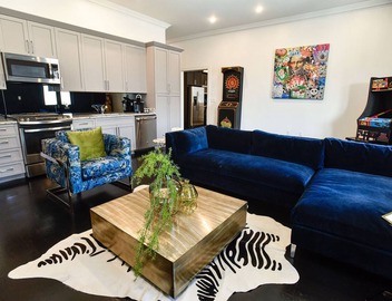 Vibrant Downtown New Orleans Escape: Prime CBD Location + Walk Everywhere 5