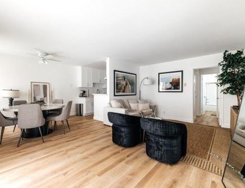 Vibrant Stay in LA 5