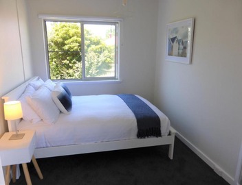 View Street Apartment Car park 650m to shops 5