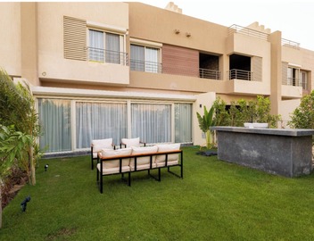 villa with private garden in the crown palm hills compound -sheikh zayed 3