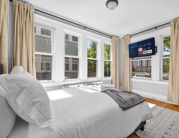 Vintage 5BR apt in Boston with Free Parking 5