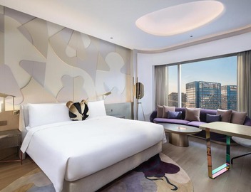 W Chengdu 2