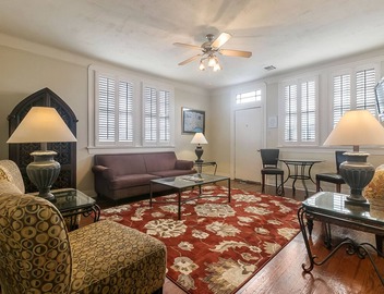 Walk to all the French Quarter attractions. A great space to enjoy NOLA 5