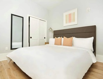 Walk to Bourbon St & French Quarter | 3BDR Suite 5