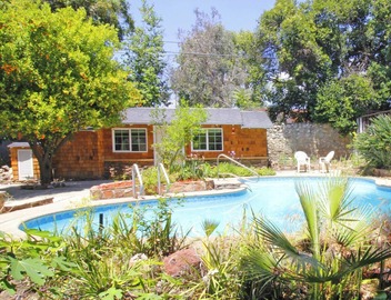 Walk to Village & 5C's & Trader Joe's/Private Pool 5
