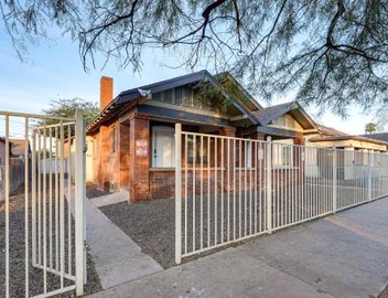 Walkable Phoenix 2-Unit Hub Near Chase Field! 3
