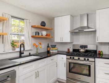 Walkable, Prime E. Austin Location - Casa Cherico 2