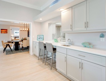 Walkable Waterfront Paradise: Home in Clearwater! 4