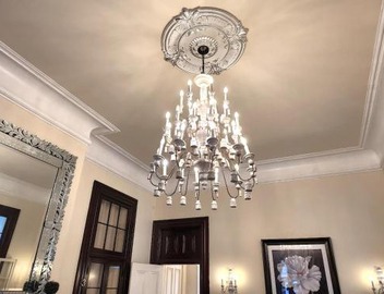 Walker Mansion on St Charles Ave - Unit 1 2