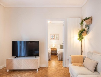 Warmth and comfort in the sought-after Eixample 4