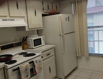 Waterfront Florida Condo. 3 to 6 month rental. 4