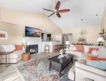🆕 Waterfront Penthouse Lake Norman Views 5