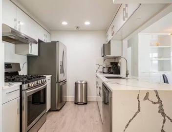 WaterView, 2 Bdrm, 2 bath, Gym, Pool 3