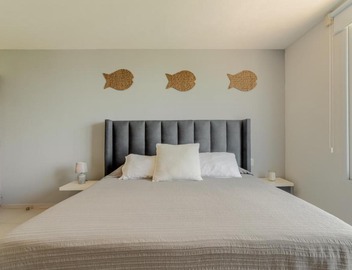 WAVES Beachfront 2 BDR by Casa Paraiso 3