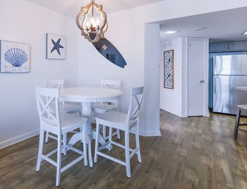 WEEKLY SPECIALS! 2BR @ Phoenix 3 5