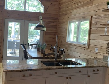Welcome to Burdock Lakehouse - a Peaceful Waterfront Retreat 3