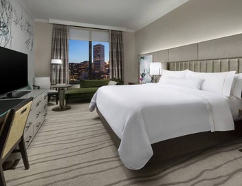 Westin New Orleans | Traditional King Room | Walk to Bourbon Street 4