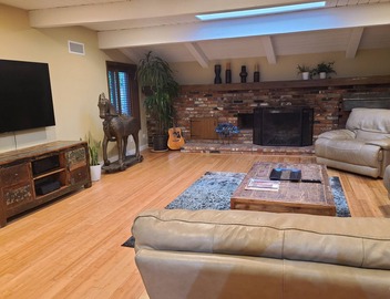 Westside Retreat w/Yard, Grill, Hot Tub, Near Sofi Stadium, LAX, and the Beach 5