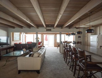 Whale Rock House Beach Front (2nd FL) - 7 MAX (STR#03-2662) 2