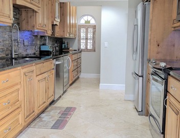 Winter Park Pool home close to Lake Virginia, Rollins College & Park Ave. 3