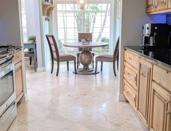 Winter Park Pool home close to Lake Virginia, Rollins College & Park Ave. 5