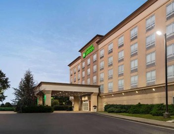 Wyndham Garden Duluth 2