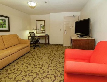 Wyndham Garden New Orleans Airport 4
