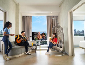 YELLO Hotel Harmoni 5