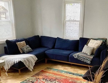 Your cozy home away from home, close to subway and downtown Boston 5