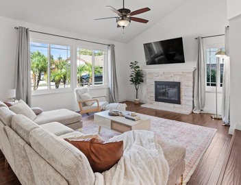Your Cozy Simi Getaway 3