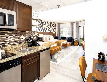 Zen Nest Studio fully equipped 5 min to Epic - Free Parking - hot tube - pool 2