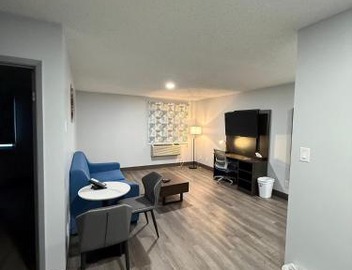 Zero - 100 Motor Inn 2