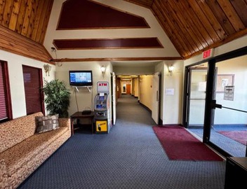 Zero - 100 Motor Inn 5