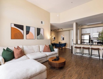Zircon Zen - Quiet retreat 2BR Pool, Jacuzzi Marina 5