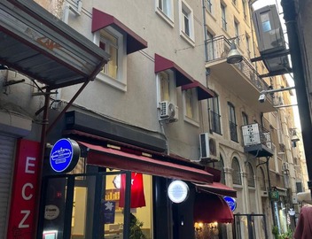 ŞAHİN PERA SUİT 1 stylish 2Br 3Ac apartment near Istiklal street 5
