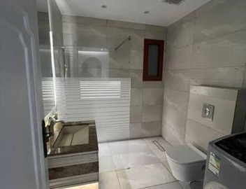 شقة رووف السلامة بجوار التسوق والمطاعم الحيوية,al salma condo 2