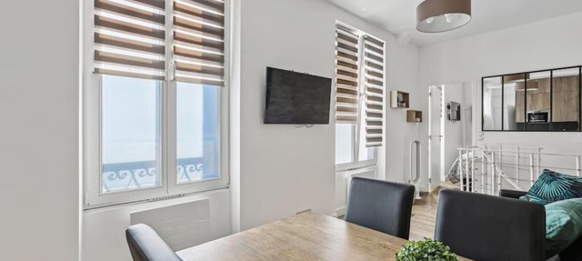 03 Tour Eiffel Appartement pour 7 personnes